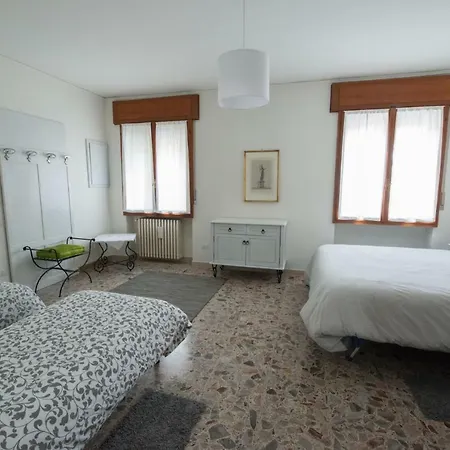 アパート Casa Rondinella