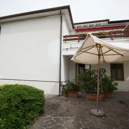 アパート Casa Rondinella *
