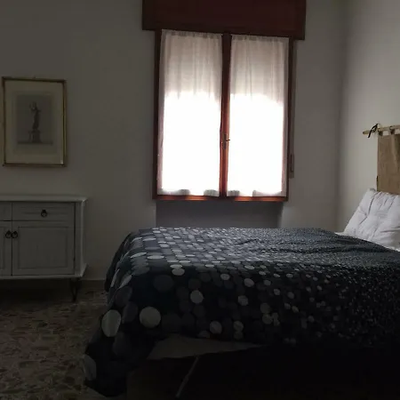 Casa Rondinella * ネグラール